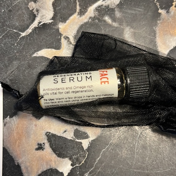 New in box Jade roller for healthy skin - Picture 6 of 7